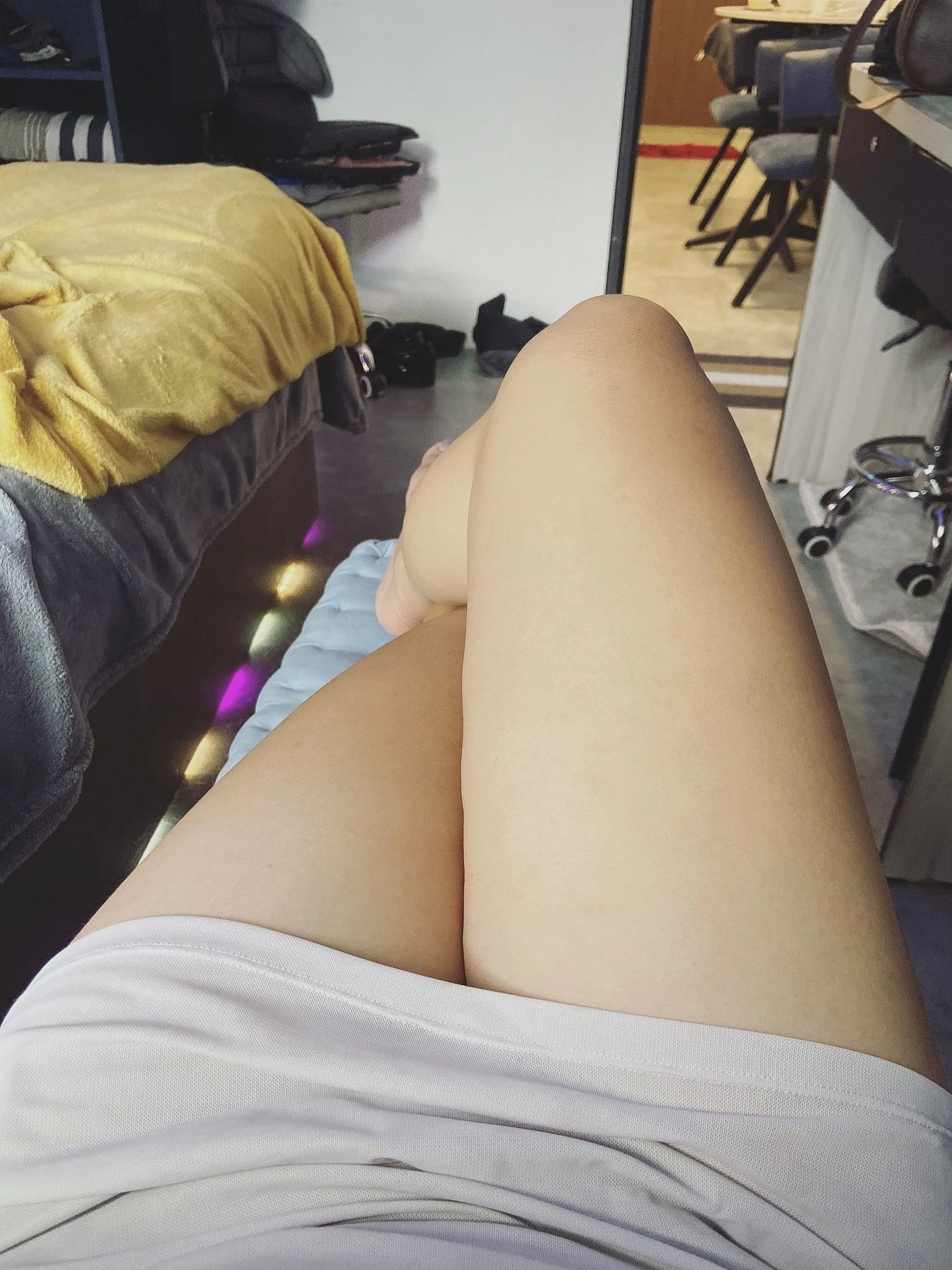 Anna92 – Vietnamese escort in Ho Chi Minh City — 6 / 7