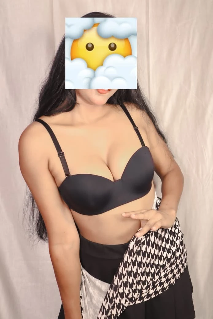 Neha – Indian escort in New Delhi — 9 / 11