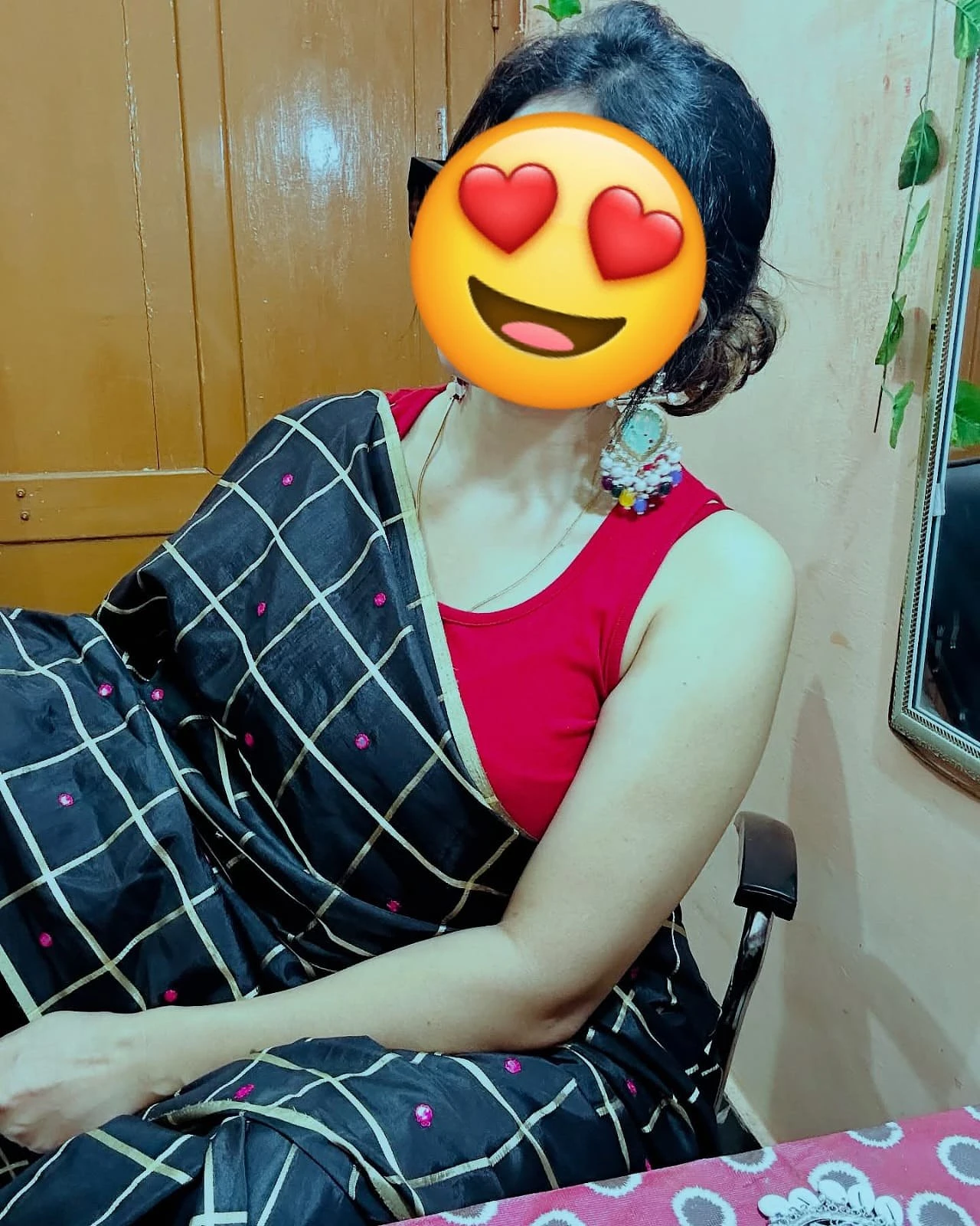 MARRIED HOUSEWIFE📸CAM📸ANAL – Indian escort in New Delhi — 21 / 24