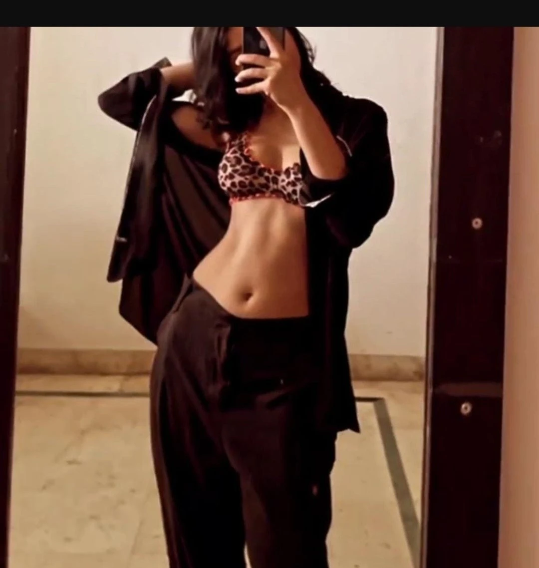 Bemine22 – Indian escort in New Delhi — 3 / 4