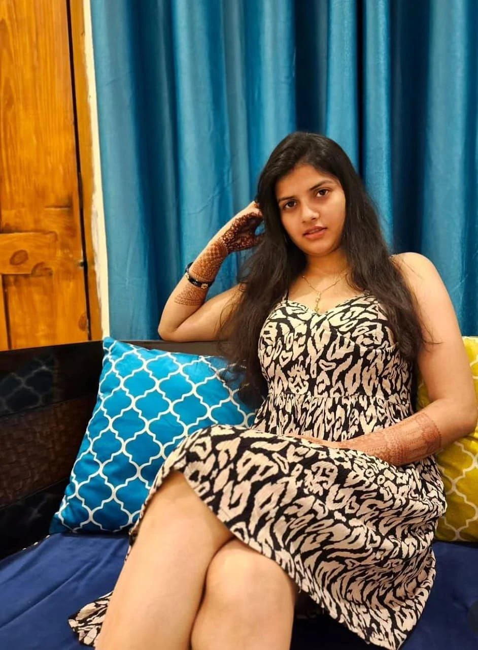 Nikita Sharma – escort in Pune — 9 / 14