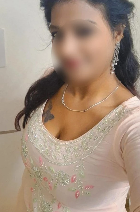 Roma – Indian escort in New Delhi — 3 / 4