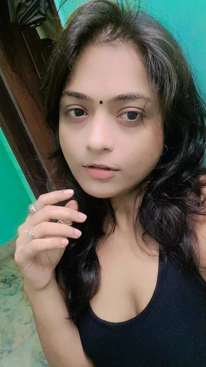 Priya Nice but Wild in Bed Just Landed – Indian escort in Hyderabad — 2 / 3
