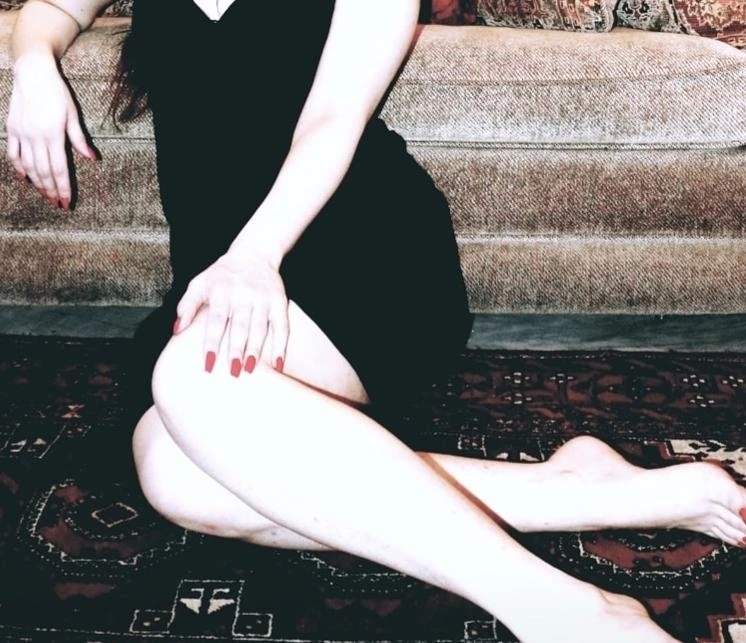 Goddess Kali – Lebanese dominatrix in Beirut — 3 / 7