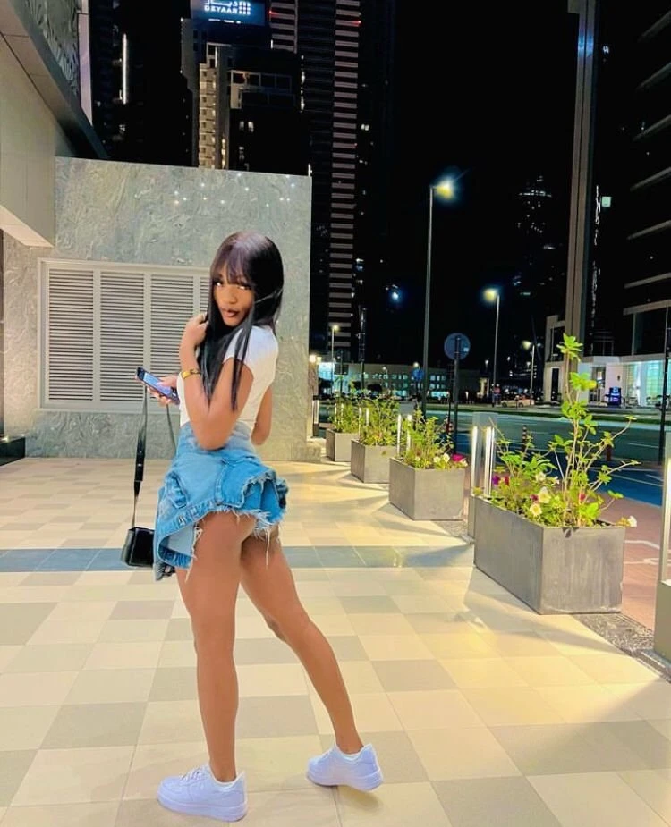 Sarah Queen – Cameroonian escort in Beirut — 3 / 4