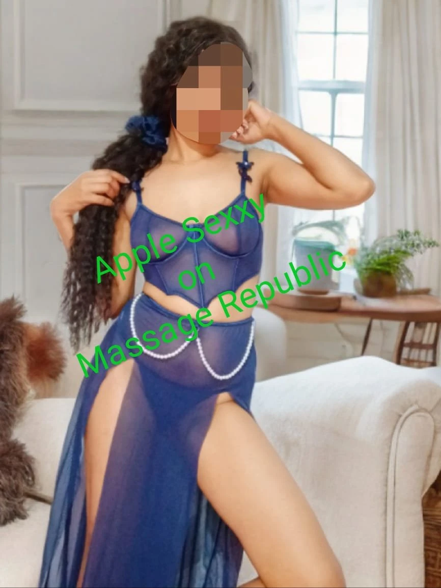 Apple Sexxy – Sri Lankan adult performer in Colombo — 2 / 7