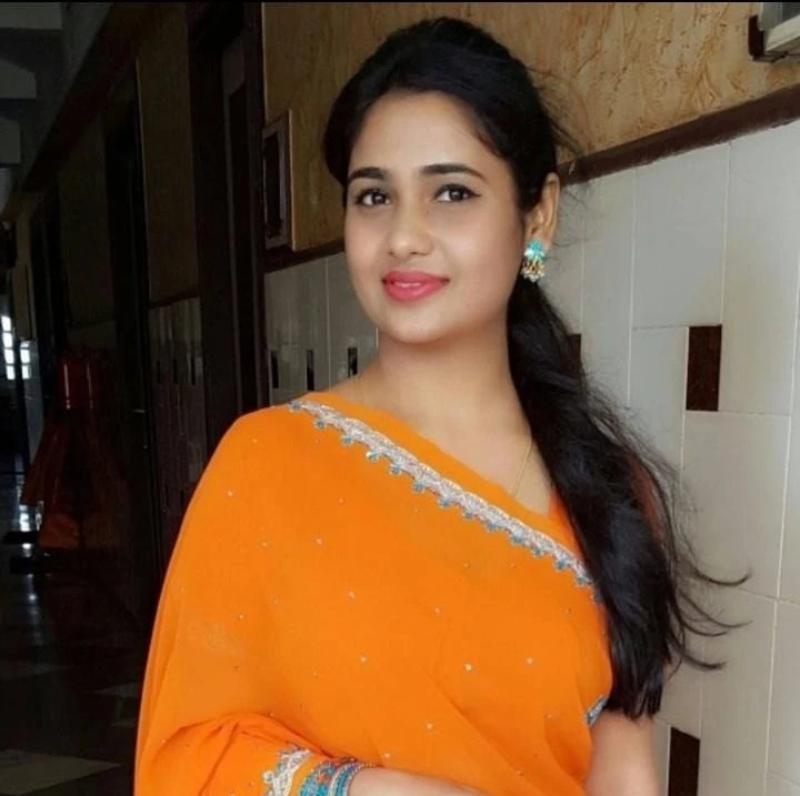 Nidhi Escort Service – escort in Kolkata — 1 / 2