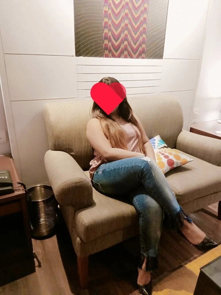 Kavya - Independent Call Girl – Indian escort in Gurgaon — 8 / 10