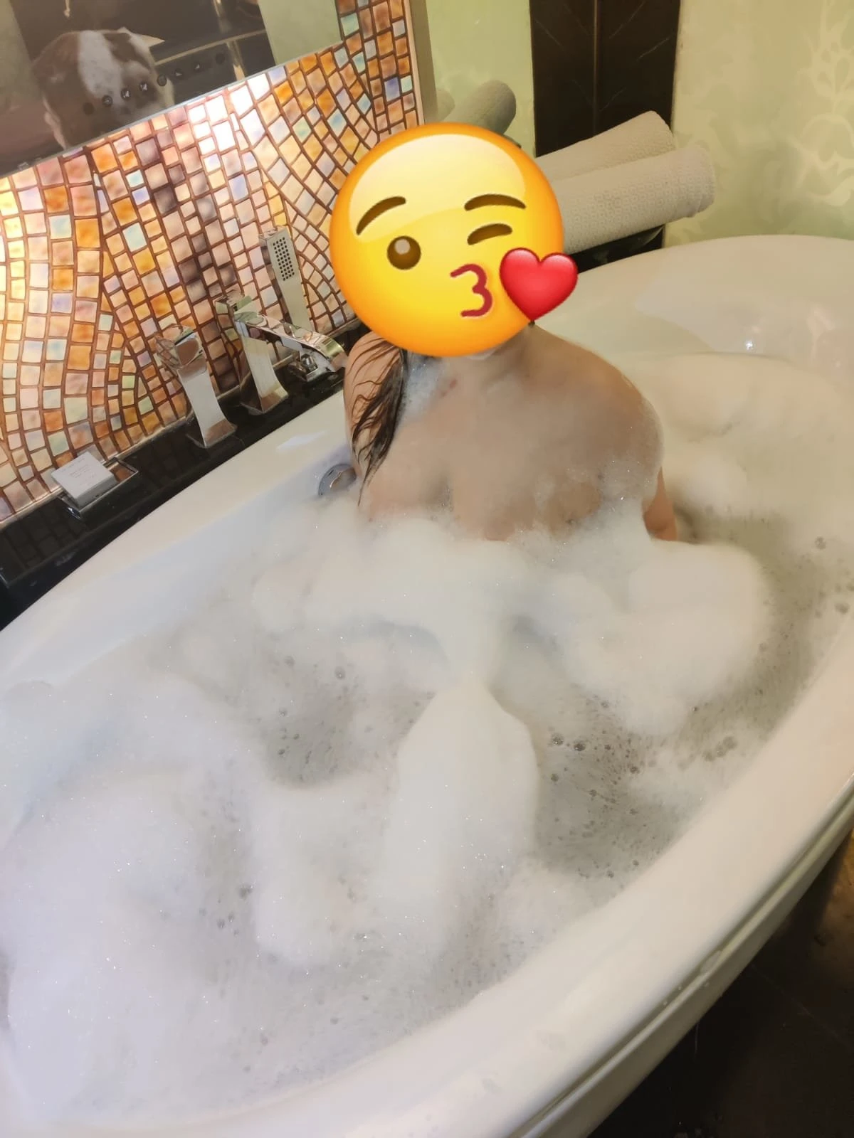 White Chick Chubby priyanshi Independent – Indian escort in Mumbai — 6 / 15