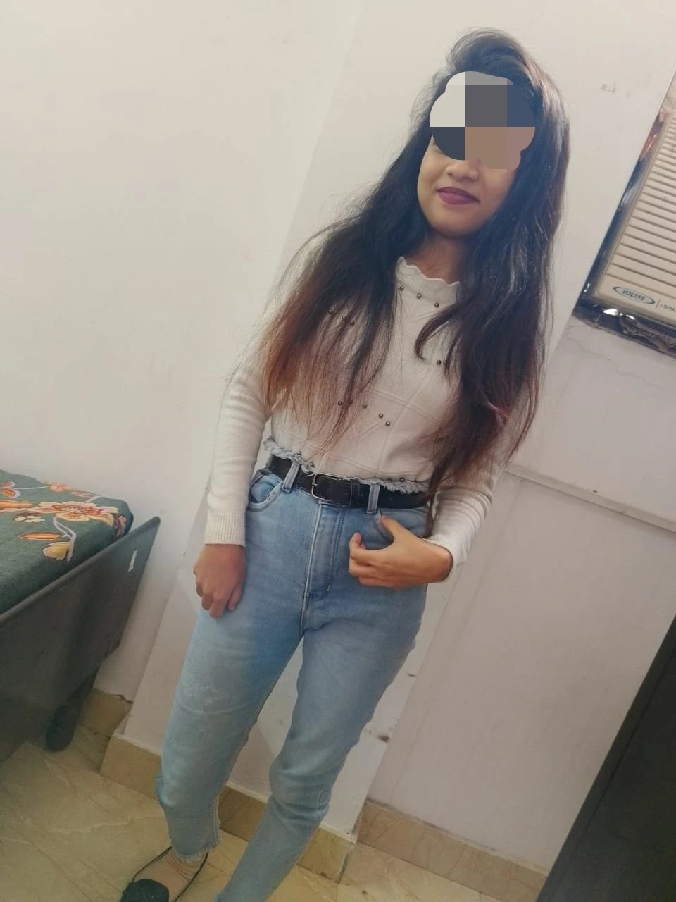 Horny Teen Girl Make a Video Call – Indian escort in New Delhi — 3 / 9