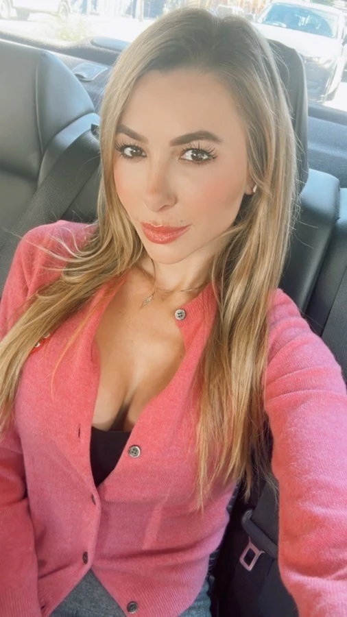 Jocelyn – French escort in Stockholm — 5 / 18