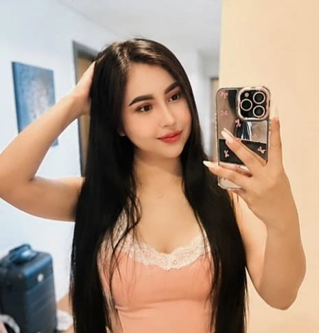 Lisa – escort in Colombo — 3 / 5