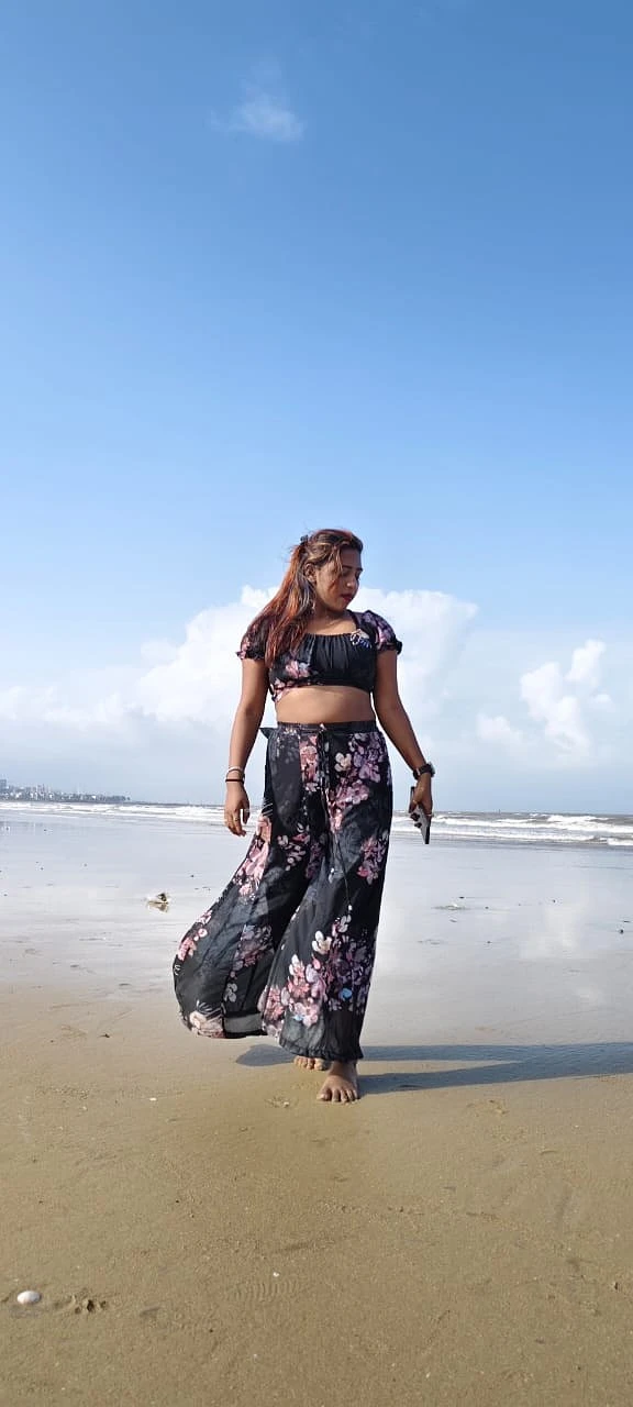 🕊️Richa(live Cam🧡meet) Outcall 🥀 – Indian escort in Hyderabad — 3 / 6