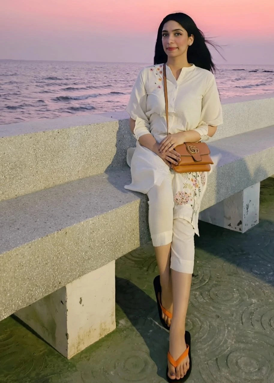 Rucha – Indian escort in New Delhi — 3 / 4