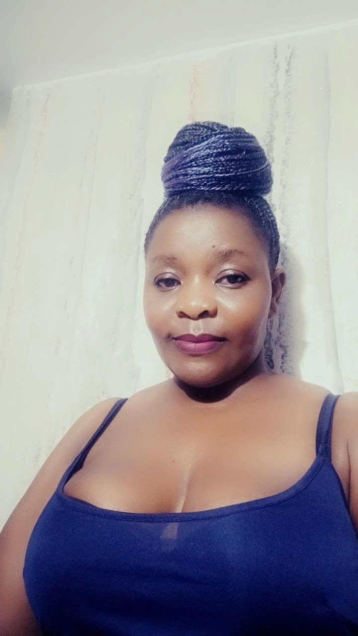 Mitchell – Tanzanian escort in Punjab — 2 / 4