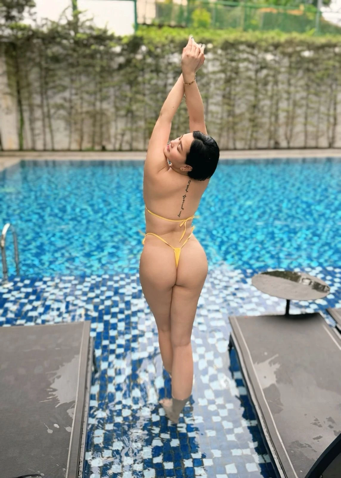 Lovely A girl – Angolan escort in Mumbai — 10 / 11