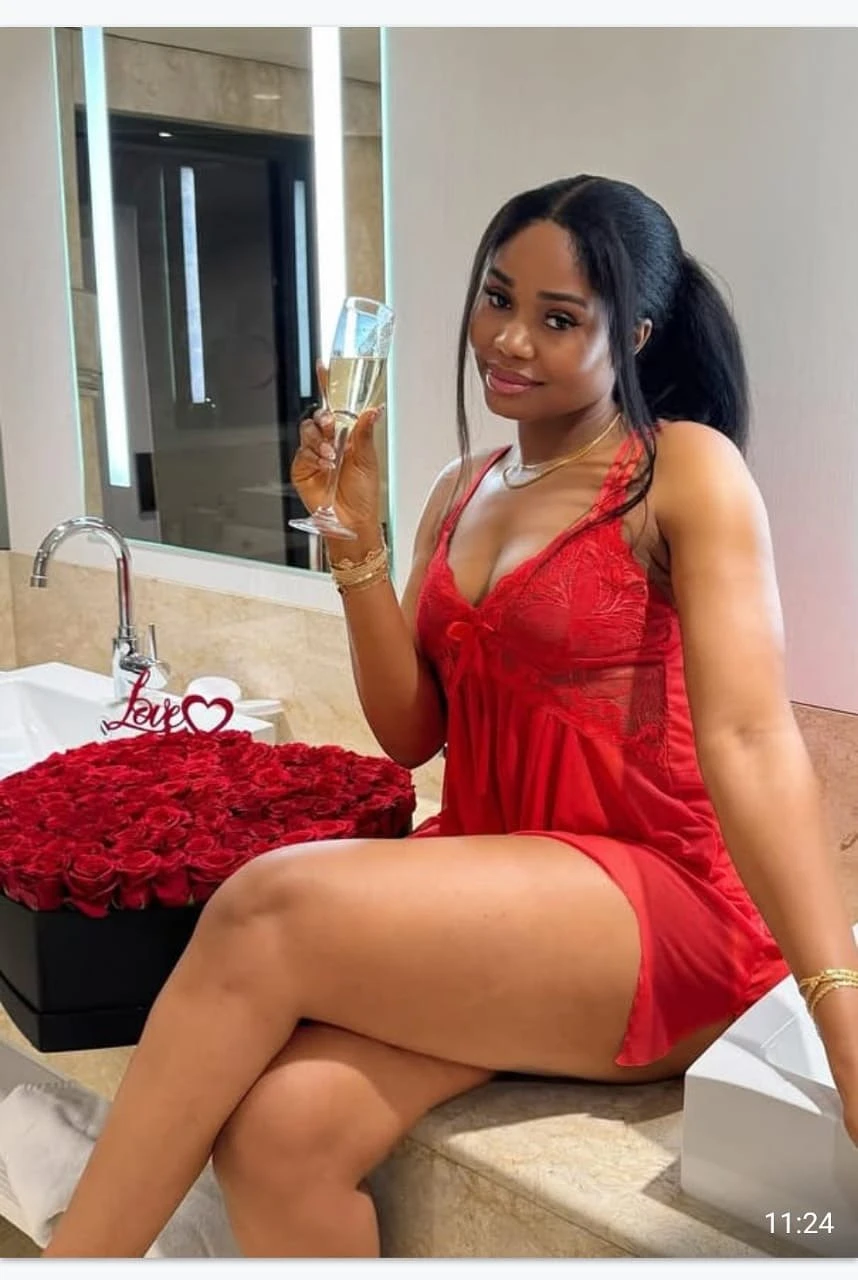 Michelle – Mozambican escort in Hyderabad — 3 / 5