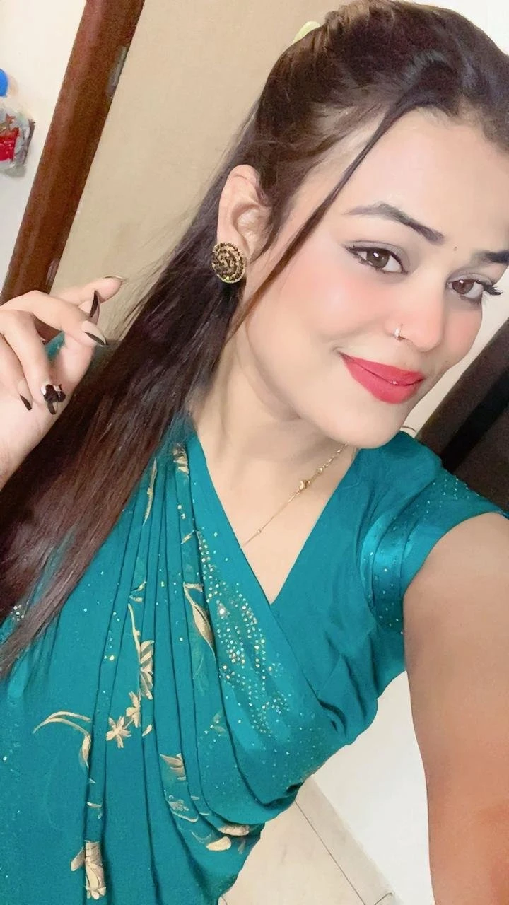 Priya – Premium Real-Meet In Bangalore – Indian escort in Bangalore — 3 / 6