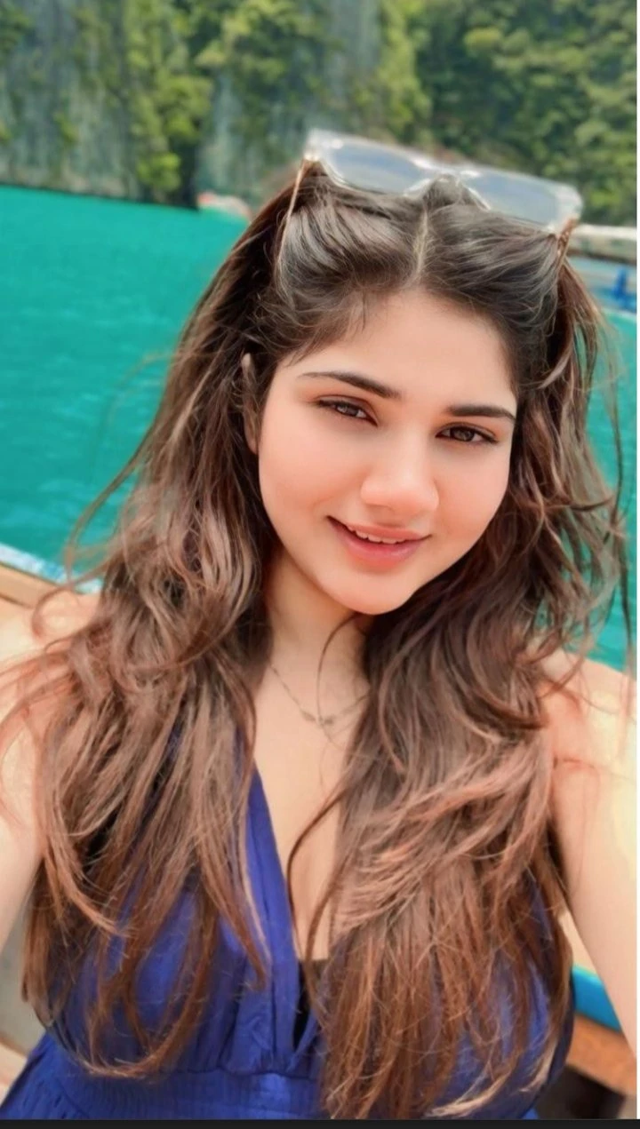 Milly – Russian escort in Pune — 1 / 11