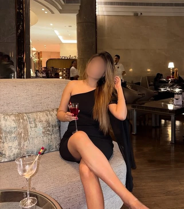 Shakshi Meet and Cam – Indian escort in New Delhi — 12 / 13