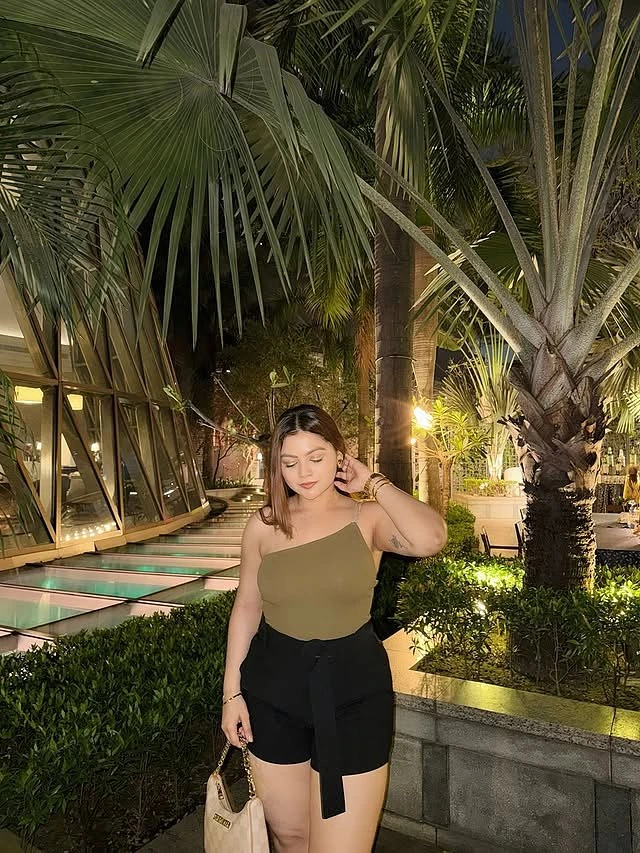 Naira – Indian escort in Kolkata — 3 / 7