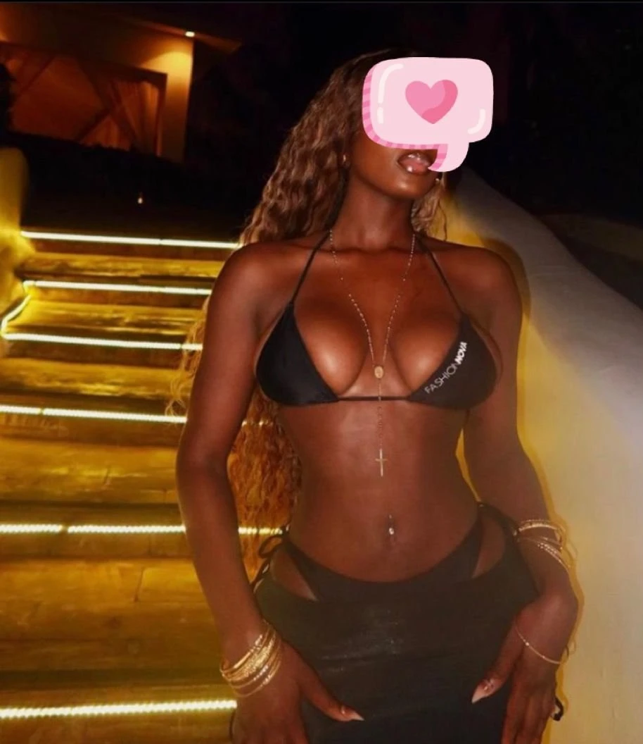 Miss Blair – Ghanaian escort in Abidjan — 2 / 5