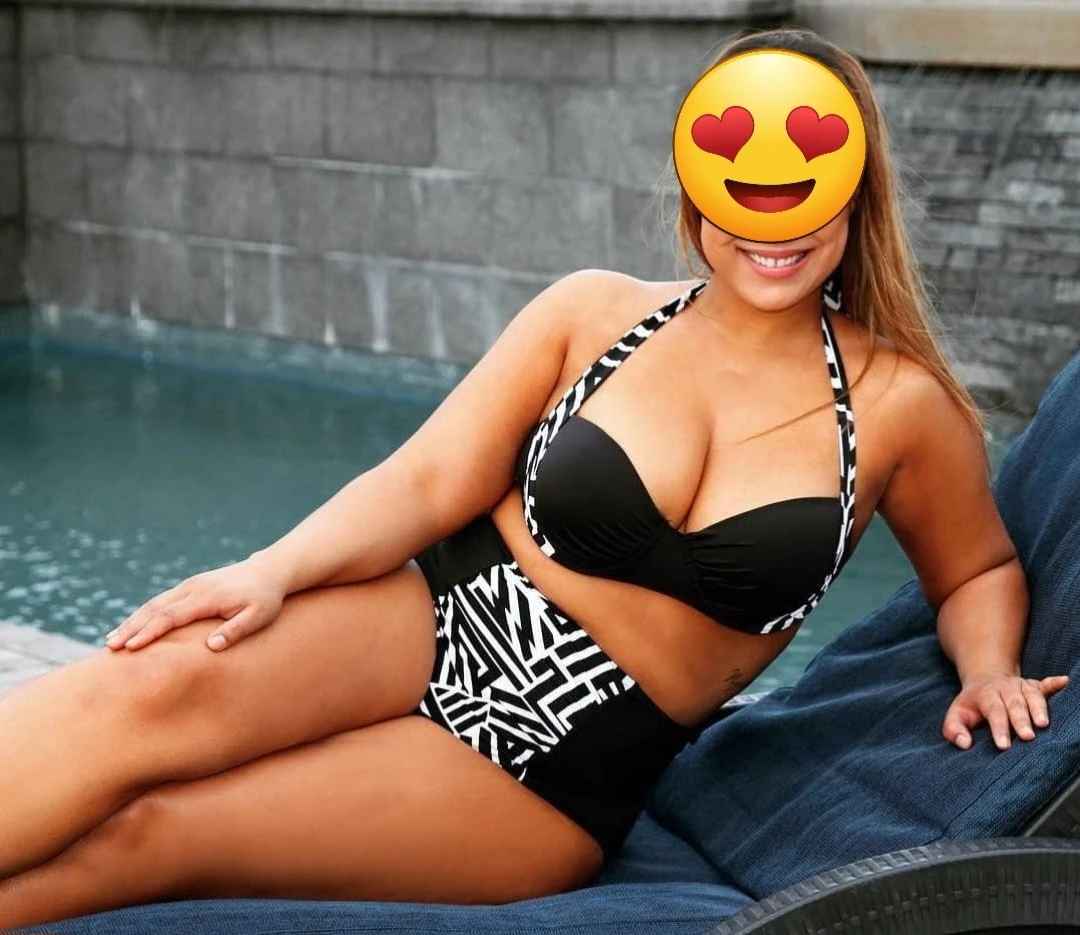Sherlin Khan Busty Model – Indian adult performer in Pune — 6 / 11