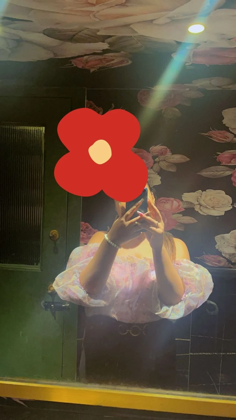 Simran independent cam and real meet – Indian escort in New Delhi — 3 / 5