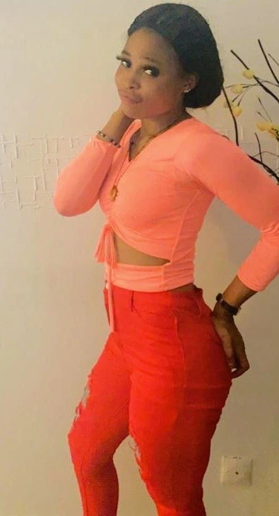 Anastasia Gold – Ghanaian escort in Abidjan — 2 / 6