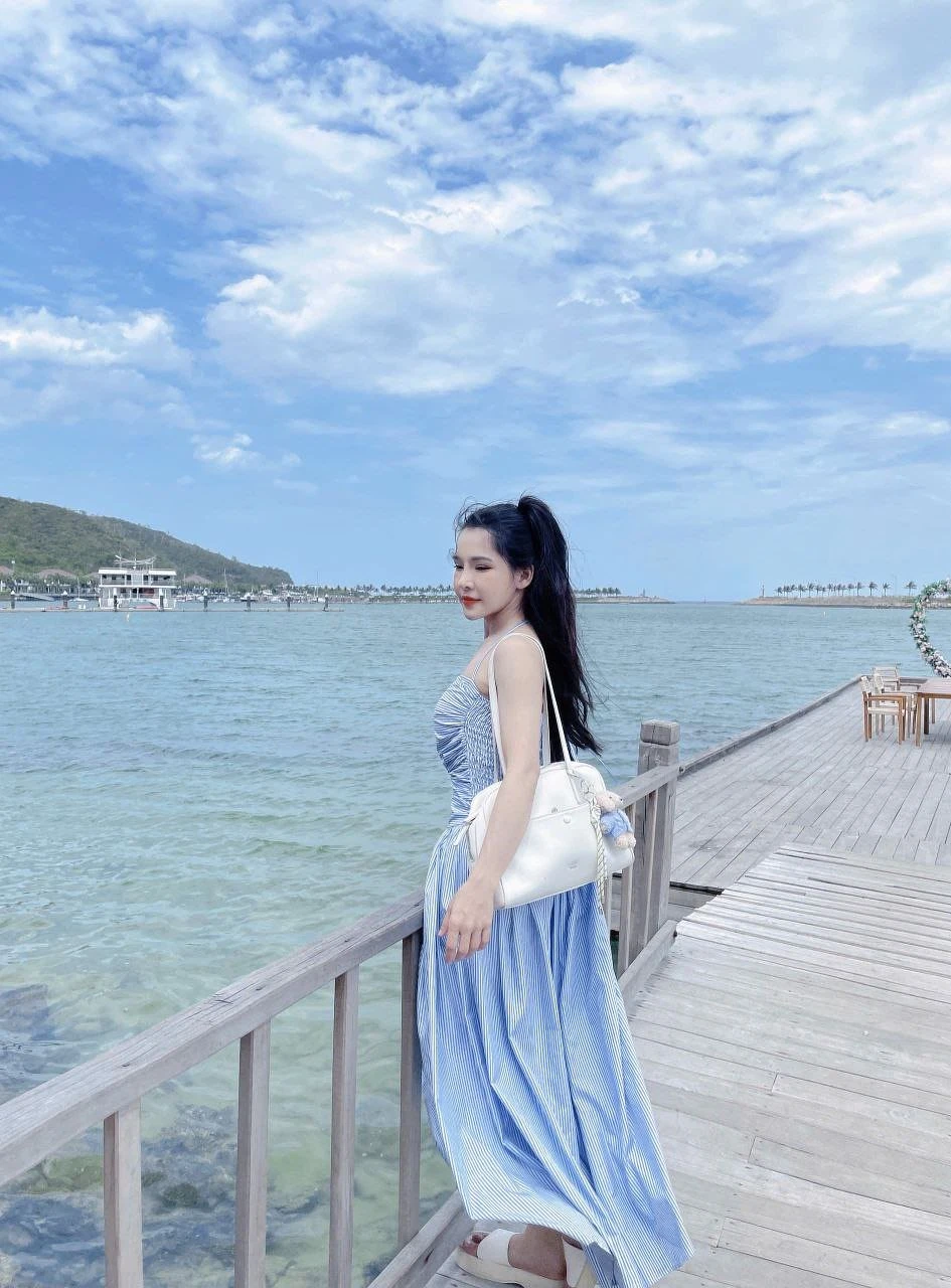 Gina – Vietnamese escort in Ho Chi Minh City — 2 / 8