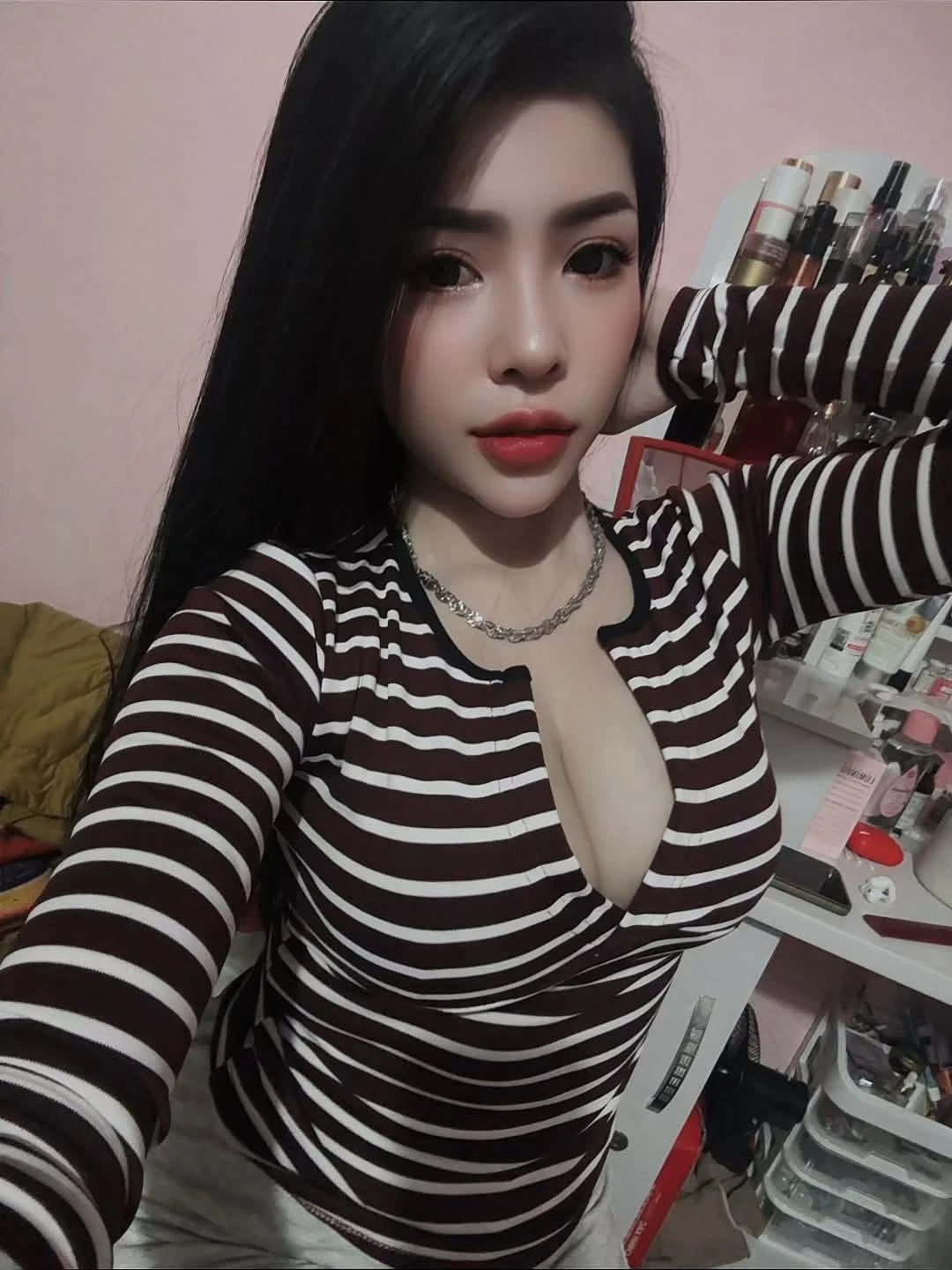 Emily – Thai escort in Colombo, Escort, Colombo