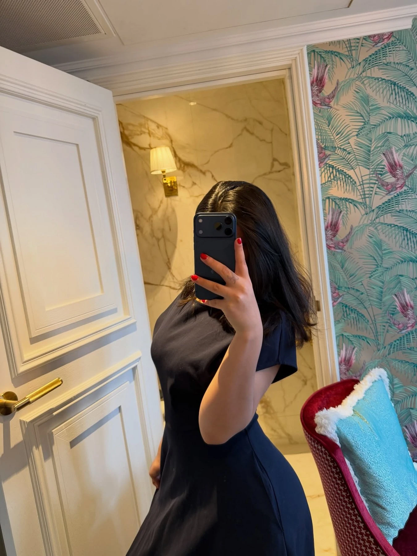 Kajal – Indian dominatrix in Mumbai — 16 / 22