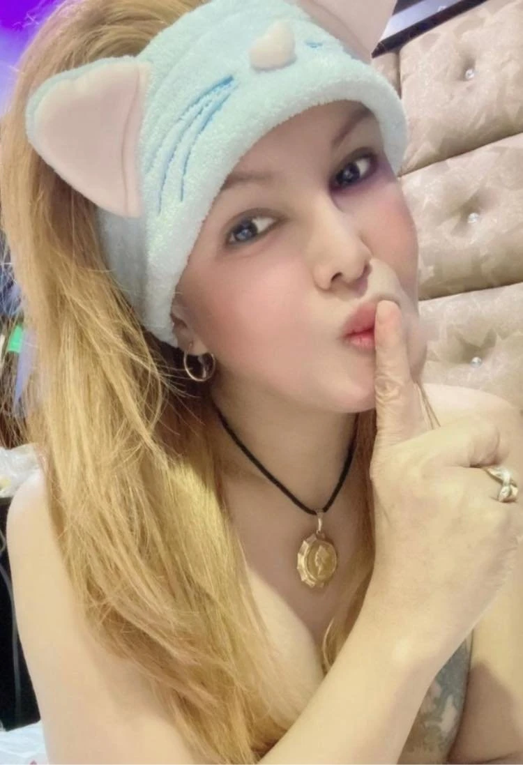 Best in blowjob line bjellen – Portuguese escort in Macao — 30 / 31