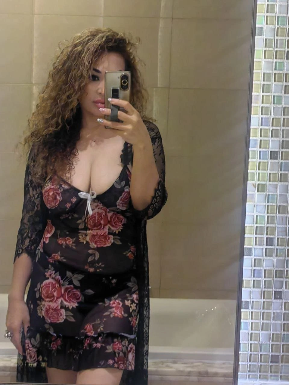 Karina leaving soon – Russian escort in Gurgaon — 3 / 5