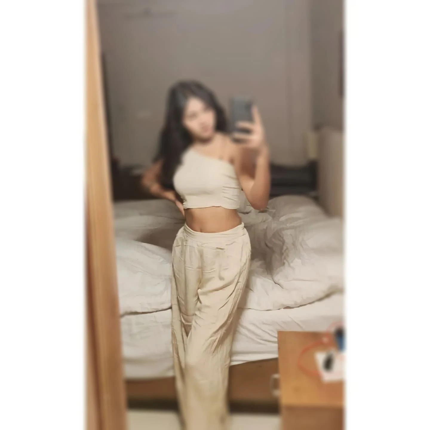 Real Meet & Cam Show service Mumbai – Indian escort in Mumbai — 3 / 4