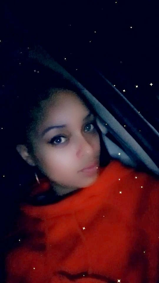 Red Splas Hberry Z – American masseuse in Lusaka — 3 / 5