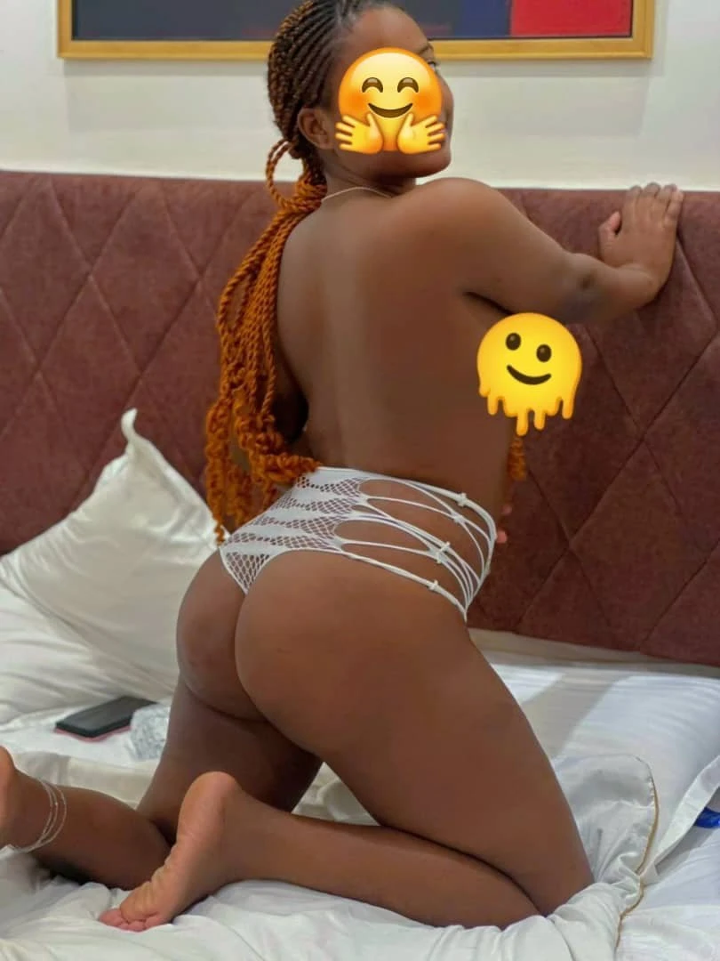 Juicy papaya boobs Bella/chocolate booty – South African escort in Mumbai — 8 / 18