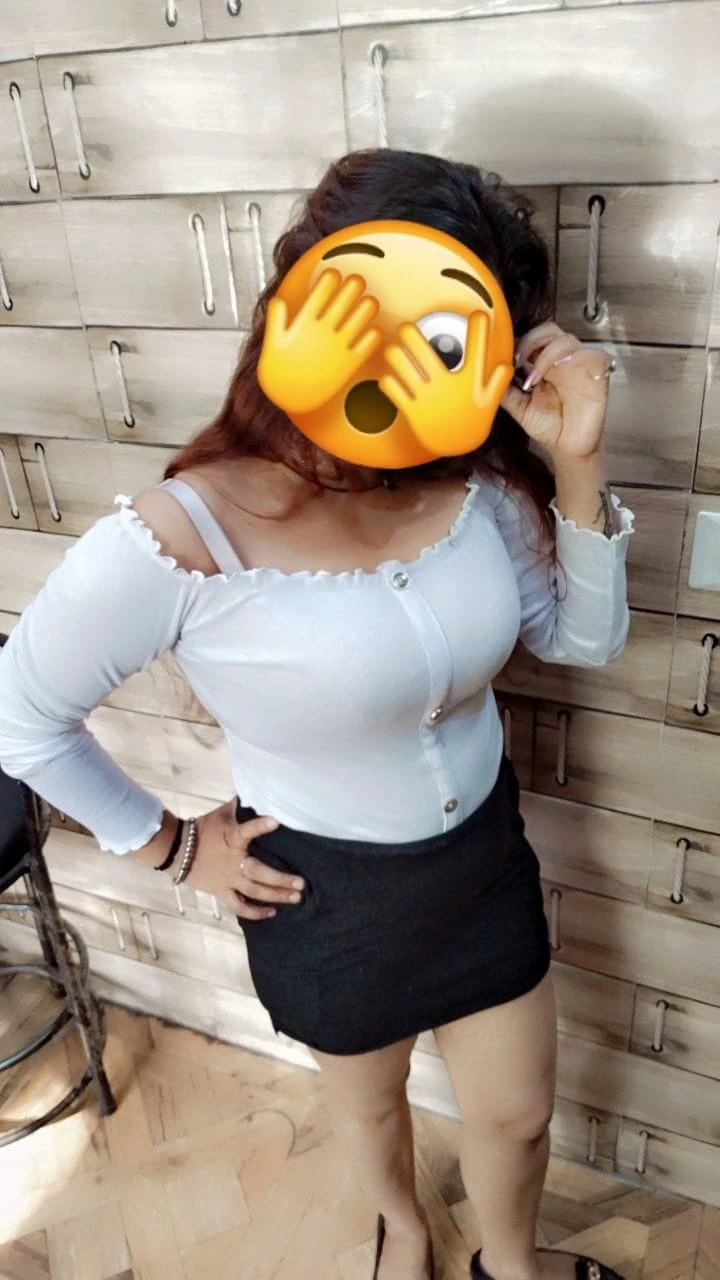 Anjali doing nude cam& real available ❣️ – Indian escort in New Delhi — 2 / 3