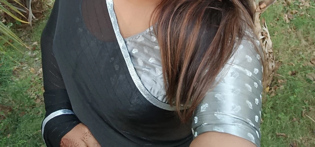 Priya Gowda – Indian escort in Bangalore — 3 / 5