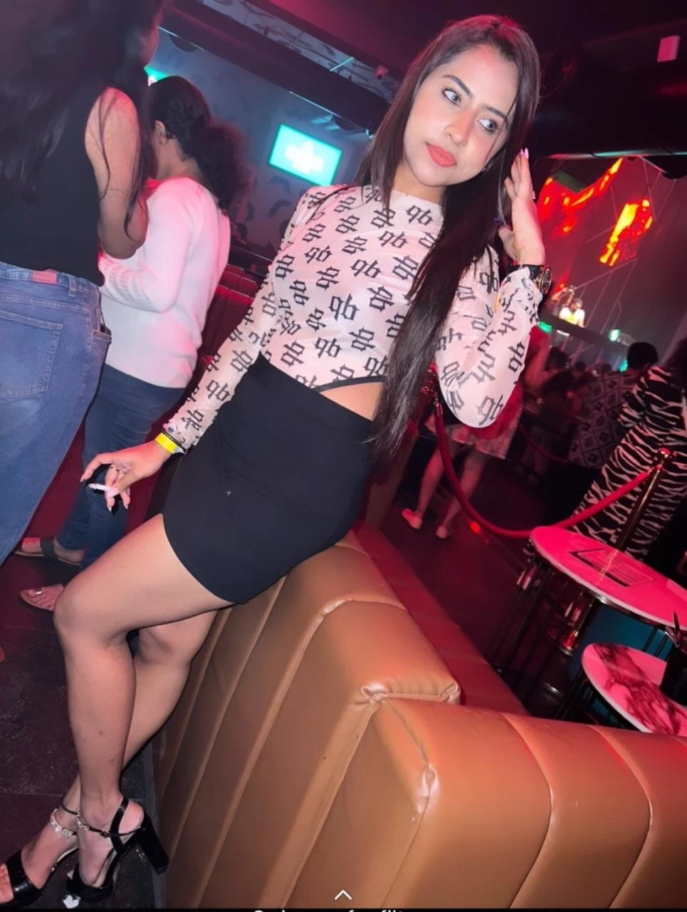 Priyanka – escort in Mumbai — 1 / 2