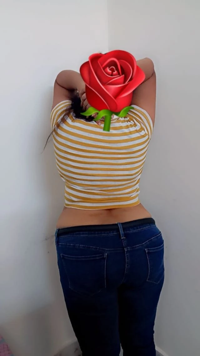 Shivangi Cam and Real Meet – Indian escort in New Delhi — 5 / 6