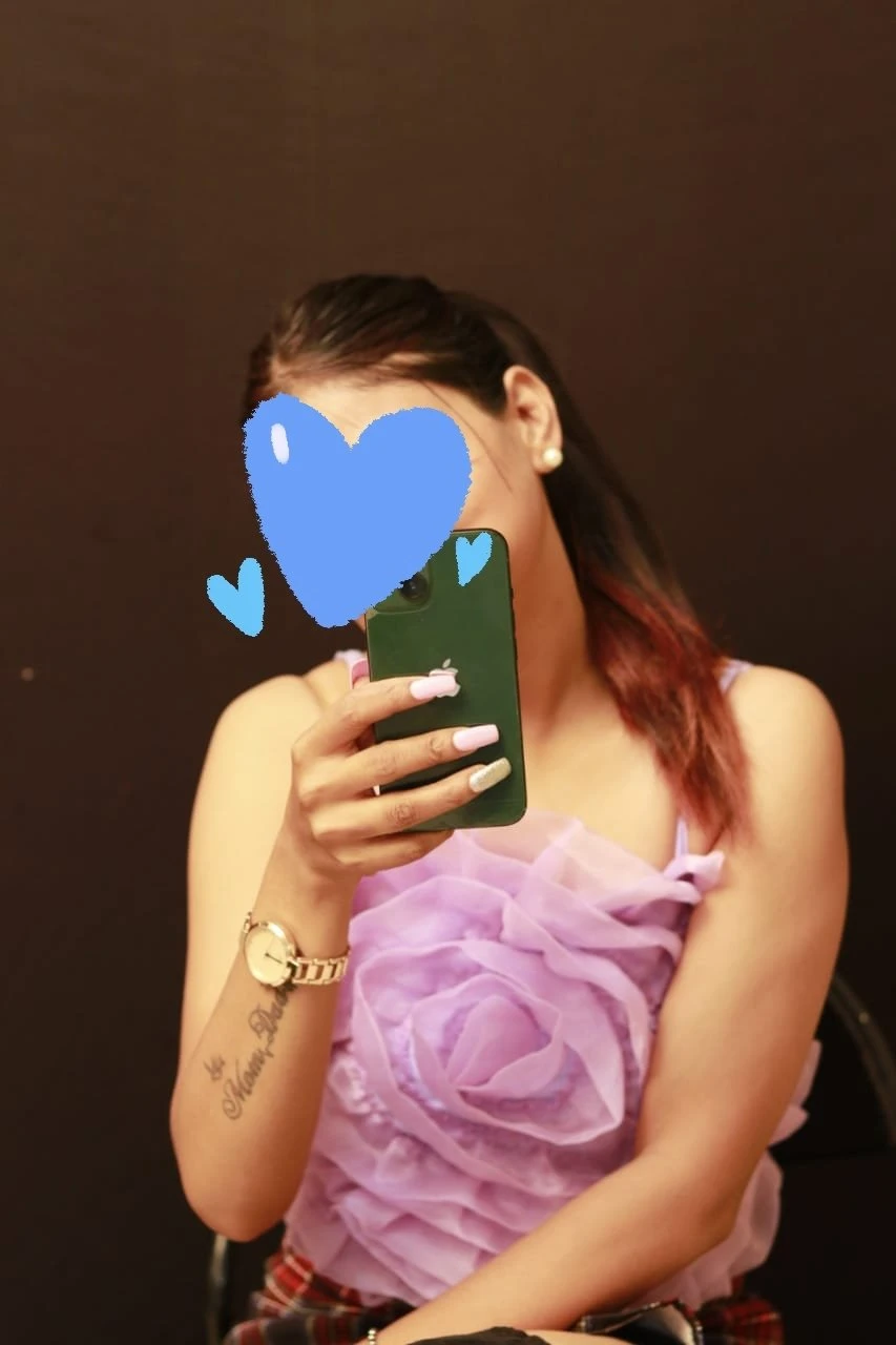 Priyanka Escorts – Indian escort in Hyderabad — 4 / 6