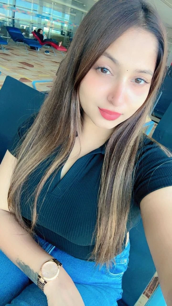 Parul Independent Girl in Delhi – Indian escort in New Delhi — 1 / 6