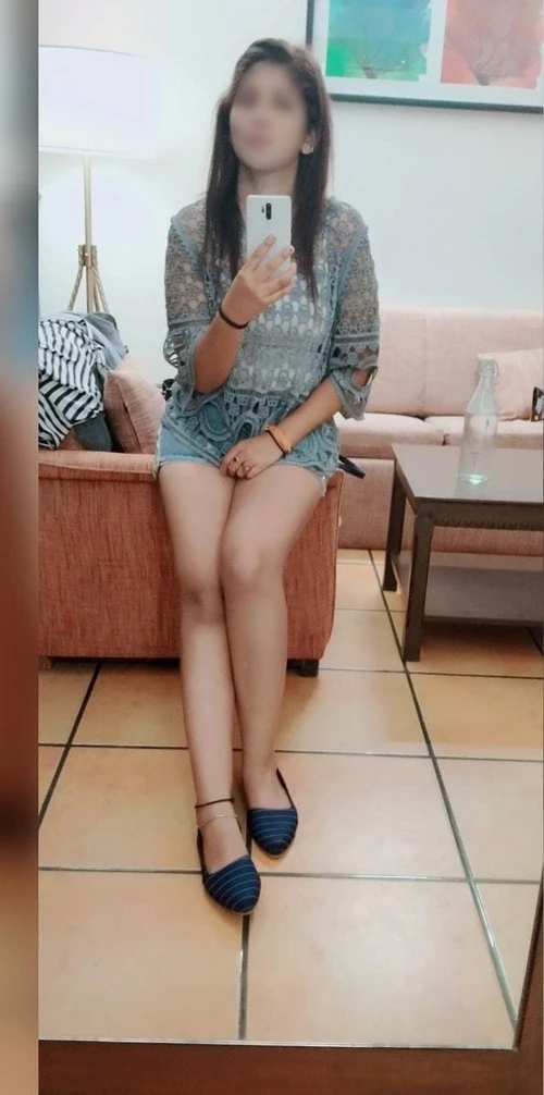 Aarohi – escort in Pune — 1 / 2