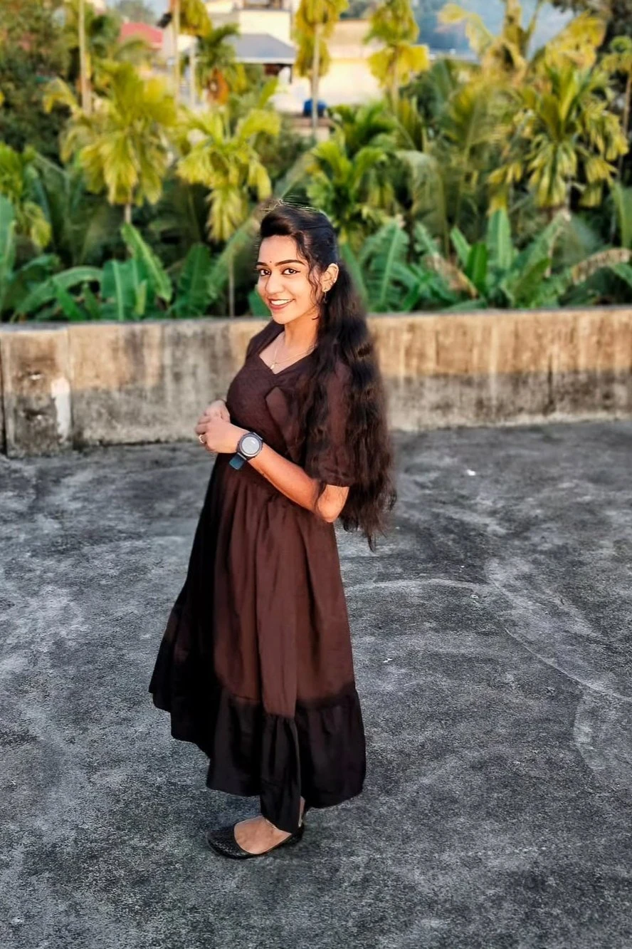 Radhika if You Want to Meet Let Me Know – Indian escort in Kochi — 2 / 3