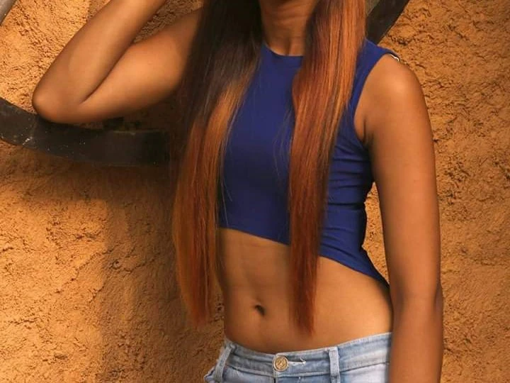 Sachi – Sri Lankan escort in Colombo — 3 / 4