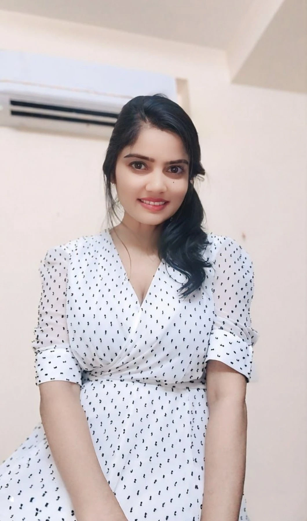 Cash Payment Independent – Indian escort in Hyderabad — 2 / 3