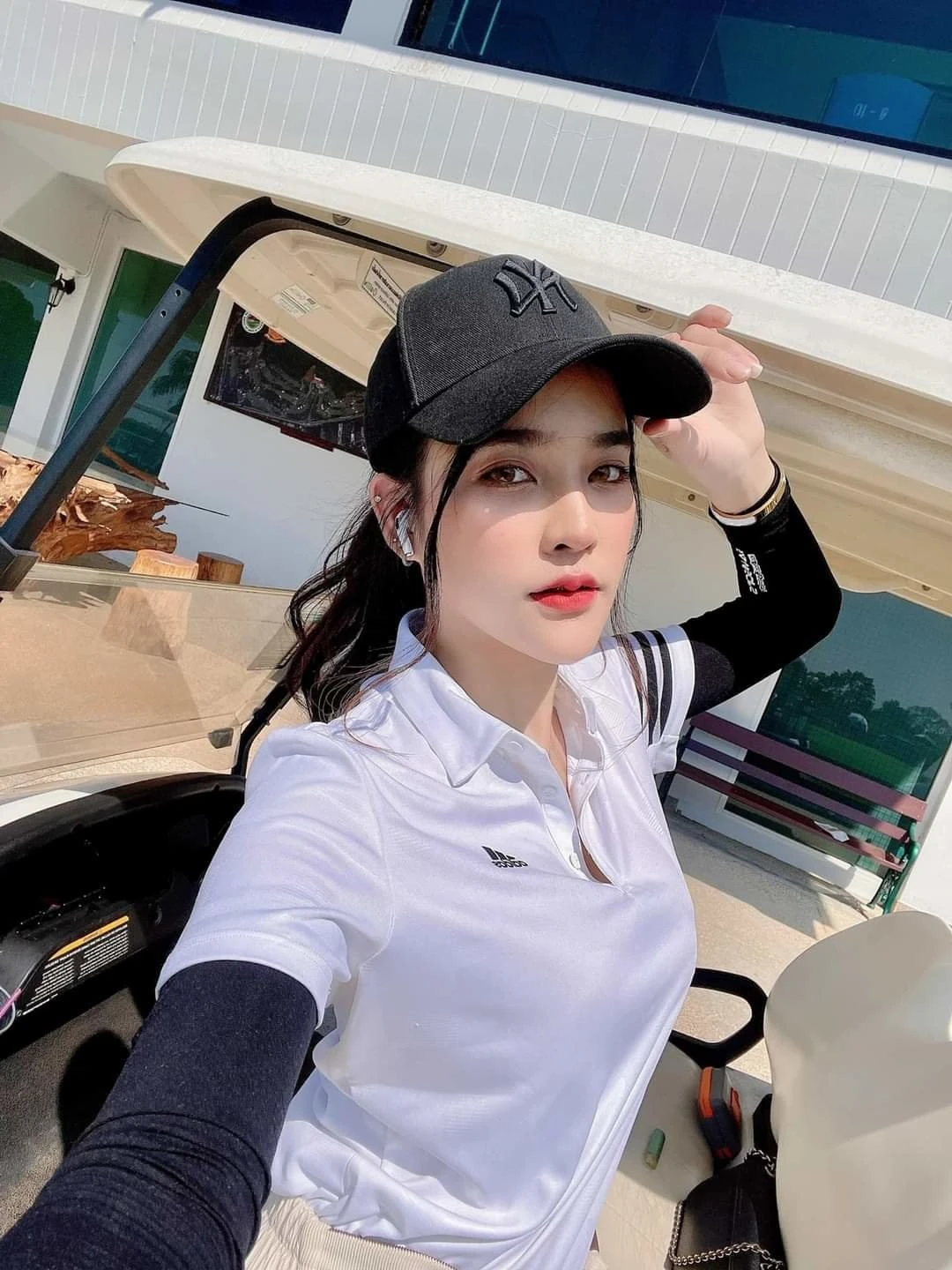 Bella – South Korean escort in Da Nang — 21 / 22