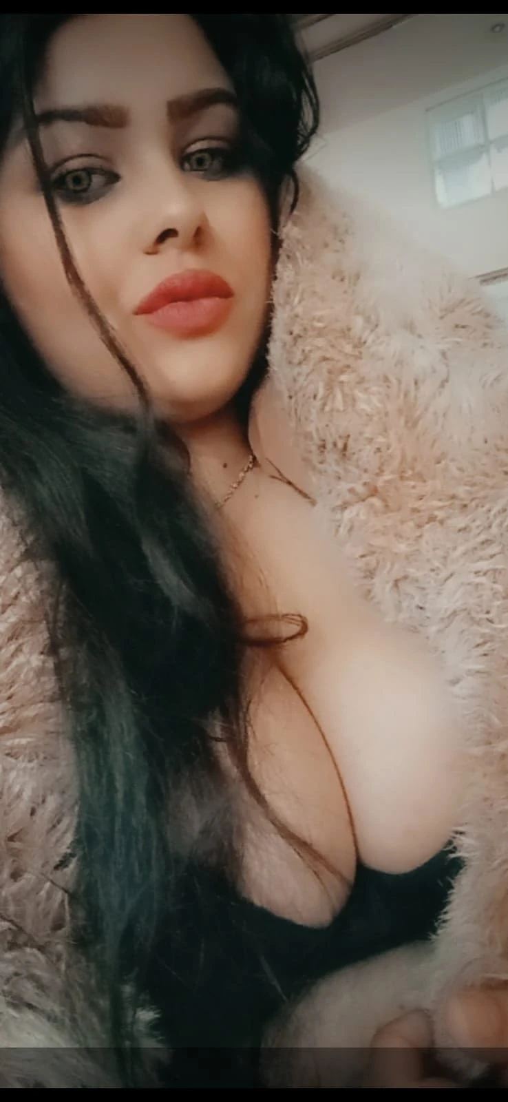 Angie – Syrian escort in Beirut, Escort, Beirut