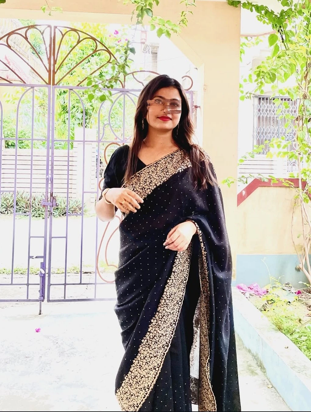 Pinki Cam Show – Indian escort in Hyderabad — 1 / 4